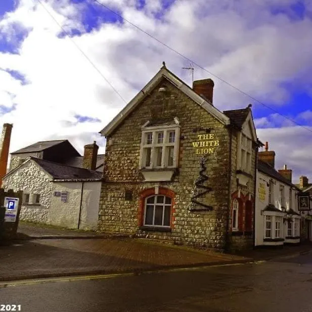 The White Lion Hotel Bridgend